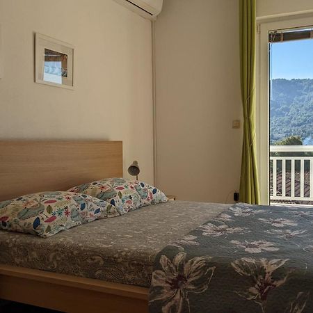 Apartments Marinko Stari Grad  Luaran gambar