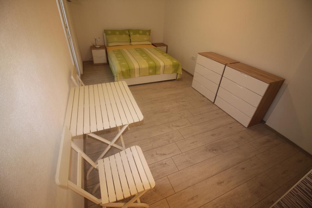 Apartments Marinko Stari Grad  Luaran gambar