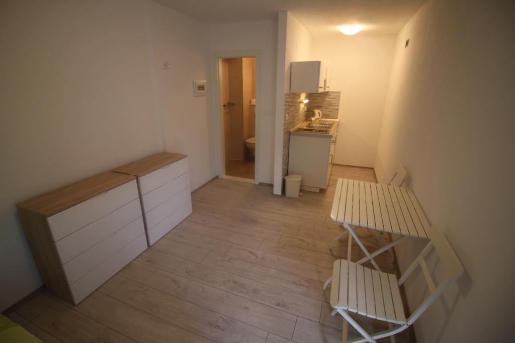 Apartments Marinko Stari Grad  Luaran gambar
