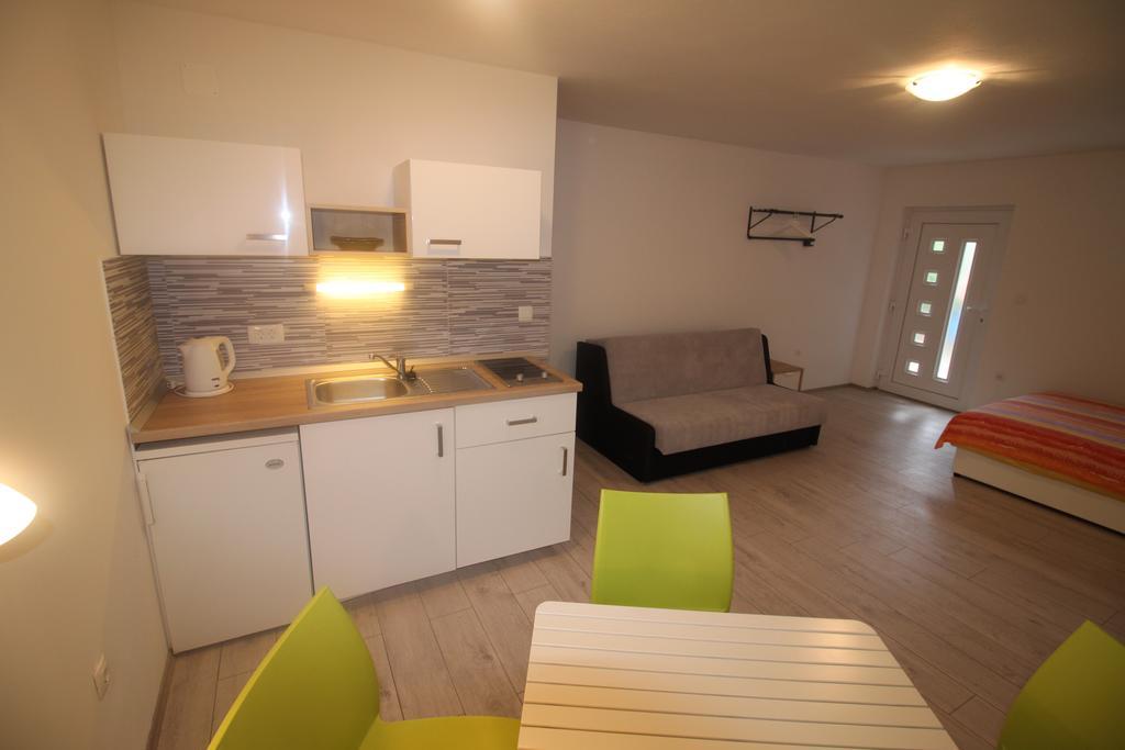 Apartments Marinko Stari Grad  Luaran gambar