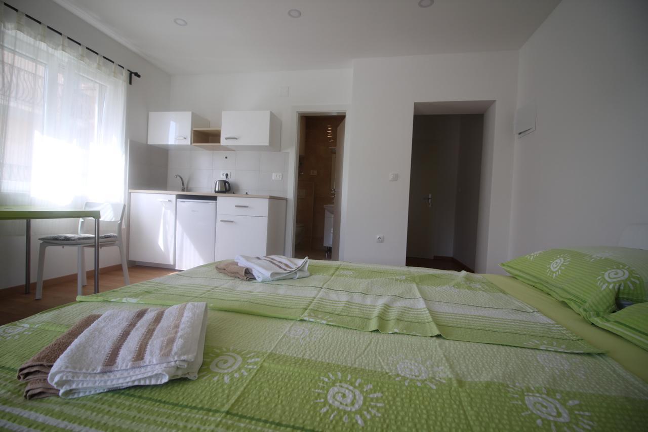Apartments Marinko Stari Grad  Luaran gambar