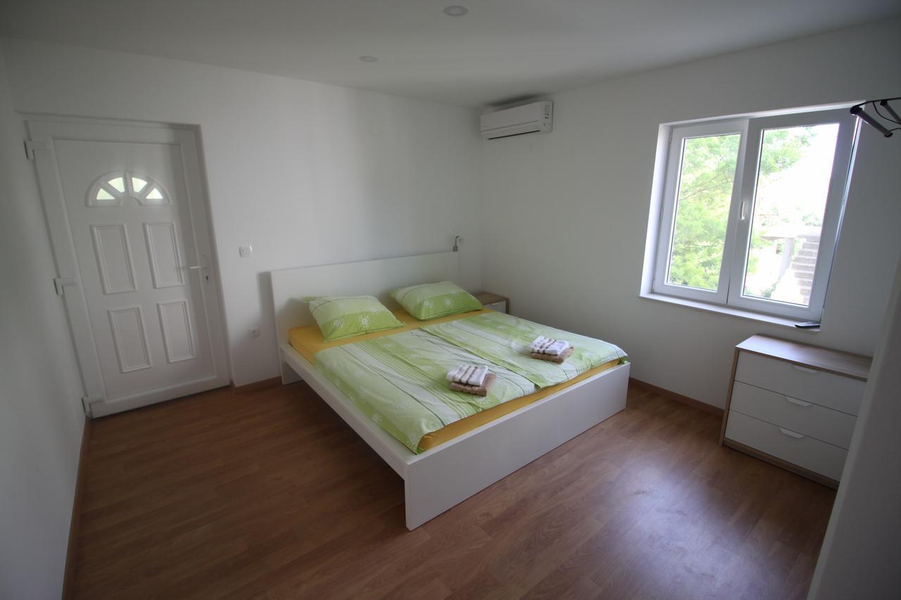 Apartments Marinko Stari Grad  Luaran gambar