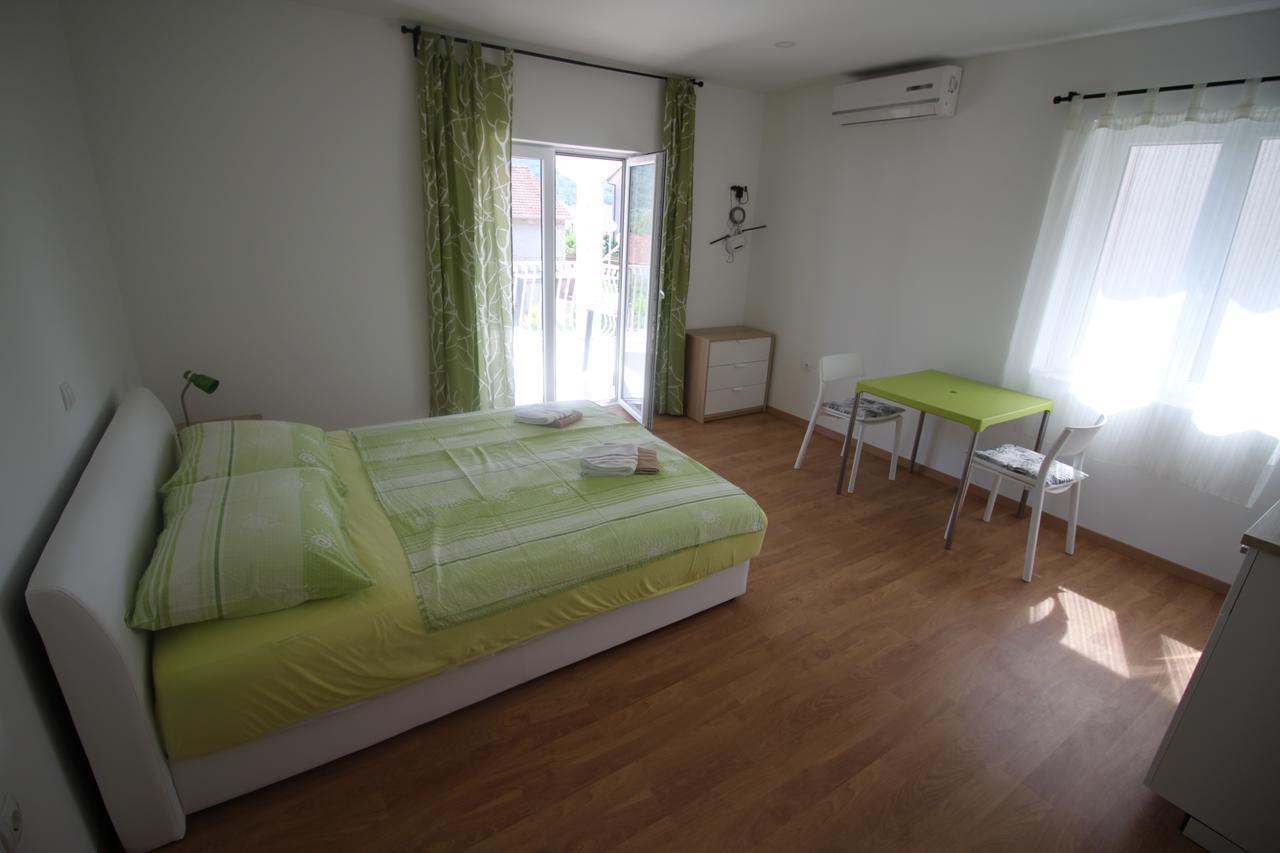 Apartments Marinko Stari Grad  Luaran gambar