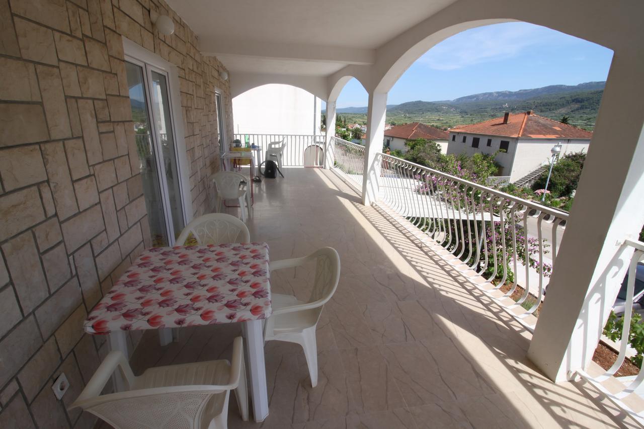 Apartments Marinko Stari Grad  Luaran gambar