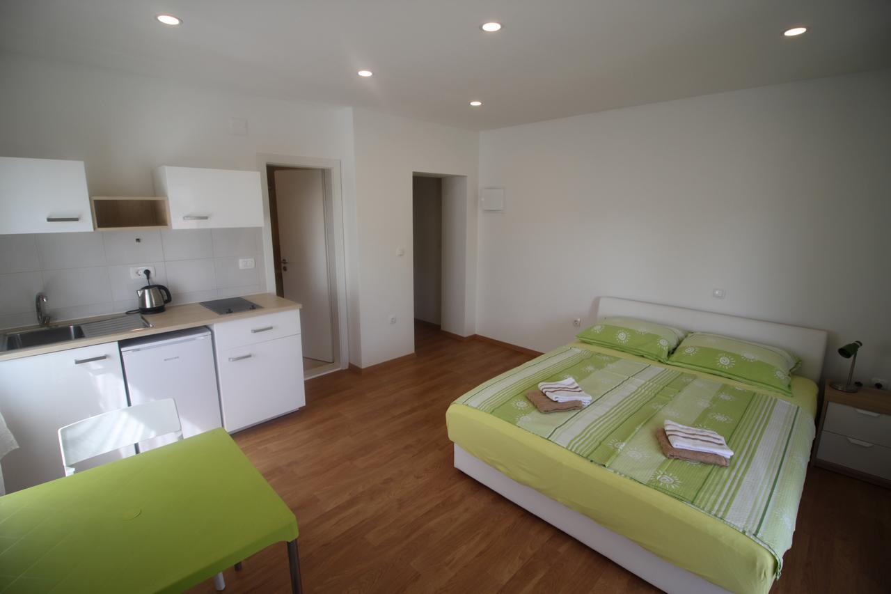 Apartments Marinko Stari Grad  Luaran gambar
