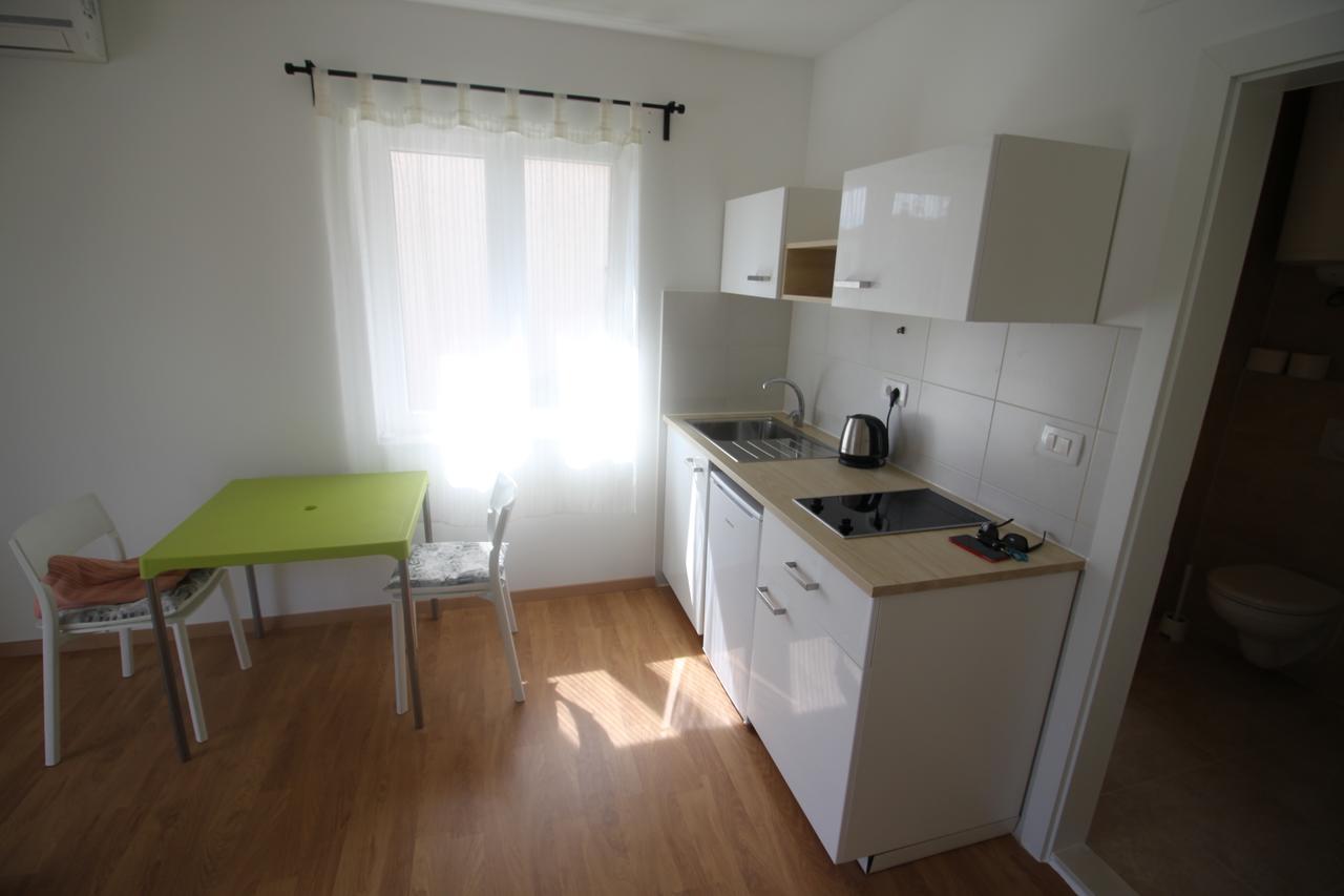Apartments Marinko Stari Grad  Luaran gambar